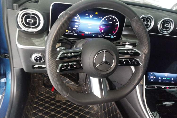 Used Mercedes-Benz C-Class 2023 Restyled C 260 L Sport Edition Steering Wheel
