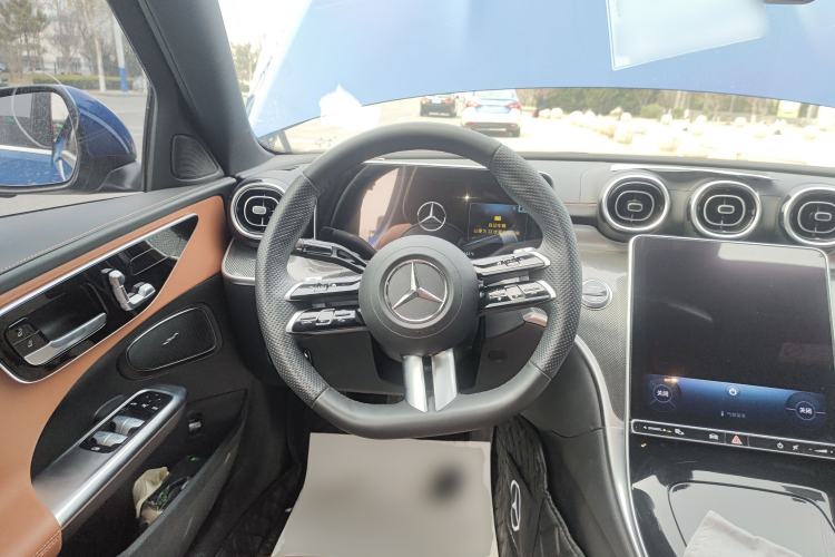 Used Mercedes-Benz C-Class 2023 C 200 L Sport Edition Steering Wheel