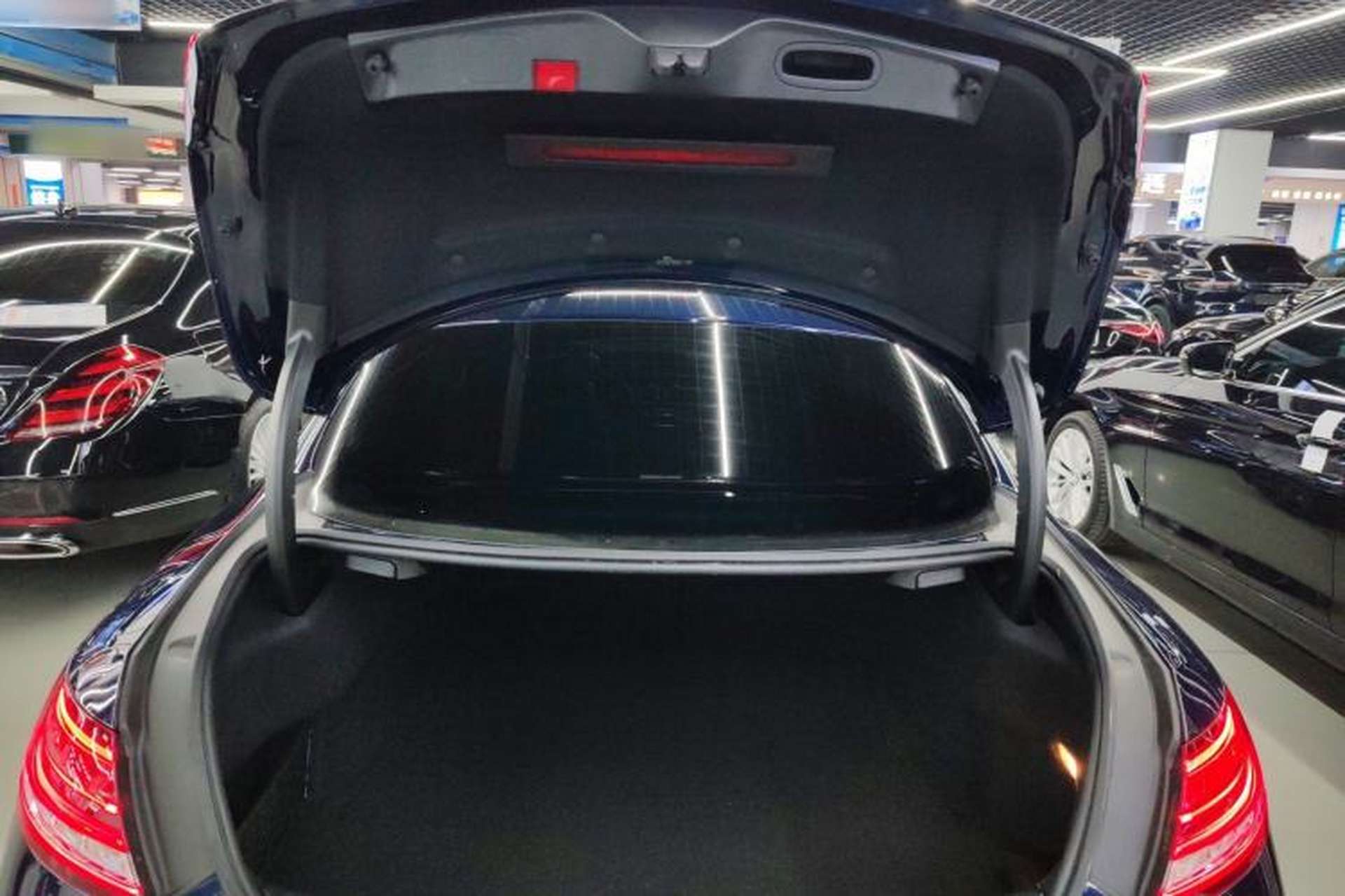 Used Mercedes-Benz C-Class 2023 C 260 Coupe Trunk