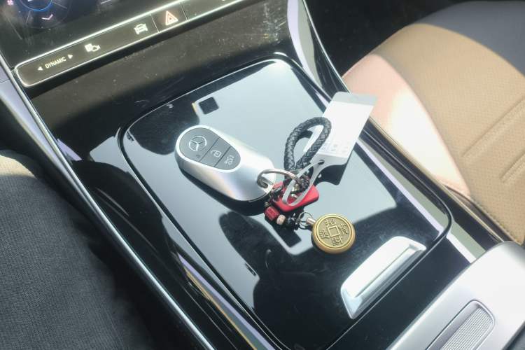 Used Mercedes-Benz C-Class 2023 Revised C 200 L Sport Edition Vehicle Key