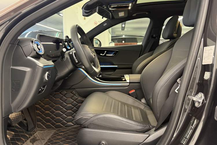 Used Mercedes-Benz C-Class 2023 C 260 L Sport Edition Interior 7