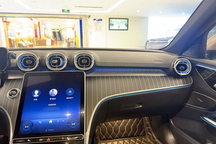Used Mercedes-Benz C-Class 2023 C 260 L Sport Edition Interior 9