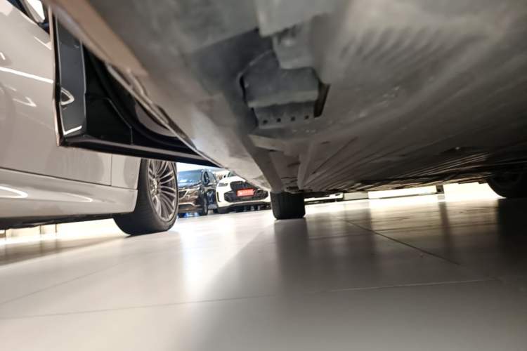 Used Mercedes-Benz C-Class 2023 C 260 L Sport Edition Left Side Sill