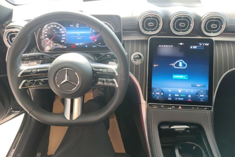 Used Mercedes-Benz C-Class 2023 C 260 L Sport Edition 4MATIC Center Console