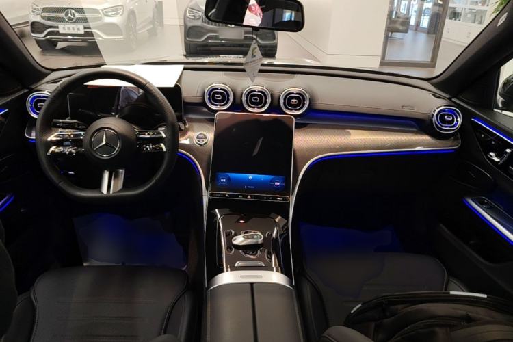 Used Mercedes-Benz C-Class 2023 Restyled C 260 L Sport Edition Center Console