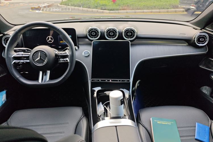 Used Mercedes-Benz C-Class 2023 C 260 L Bright Night Sports Edition Center Console
