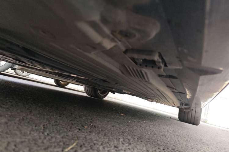 Used Mercedes-Benz C-Class 2023 C 260 L Bright Night Sports Edition Chassis Front Left