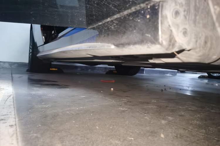 Used Mercedes-Benz C-Class 2023 Second Facelift C 260 L Sport Edition Chassis Front Right