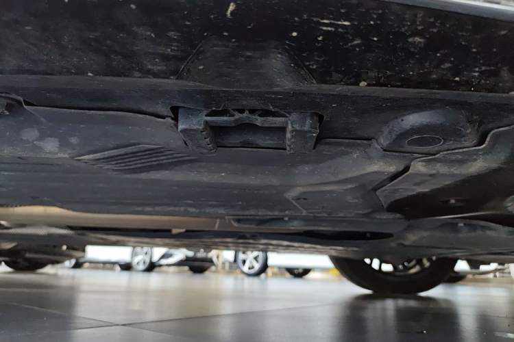 Used Mercedes-Benz C-Class 2023 Restyled C 260 L Sport Edition Chassis Front Right
