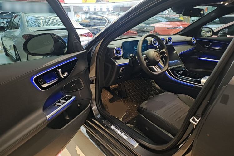 Used Mercedes-Benz C-Class 2023 Restyled C 260 L Sport Edition Driver Seat