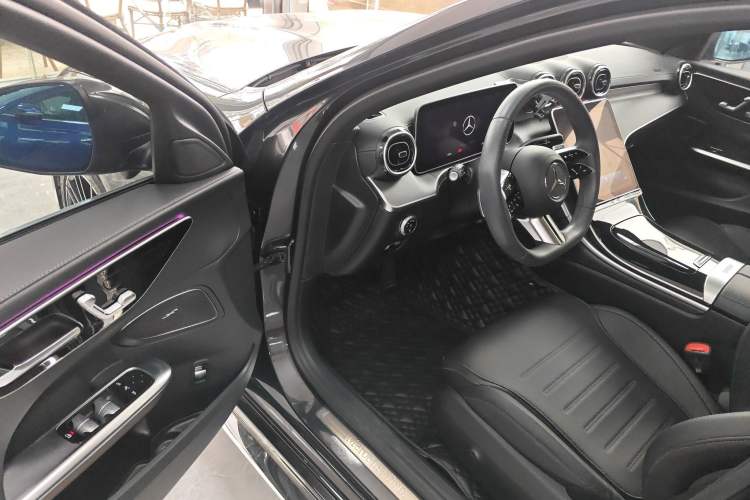 Used Mercedes-Benz C-Class 2023 C 200 L Sport Edition Driver Seat
