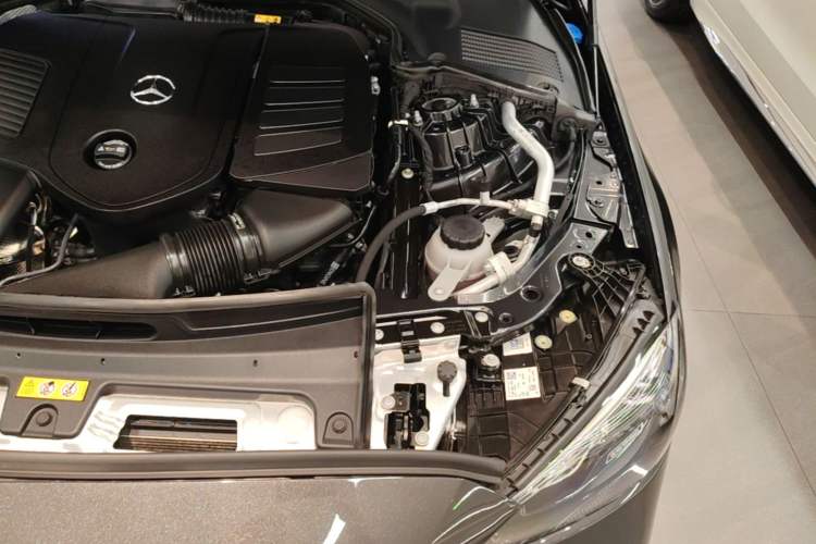 Used Mercedes-Benz C-Class 2023 Restyled C 260 L Sport Edition Engine Bay Left