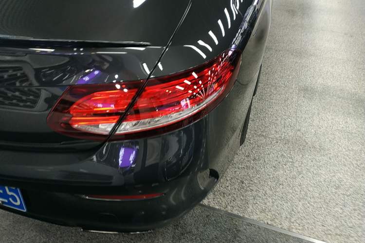 Used Mercedes-Benz C-Class 2023 C 260 Coupe Exterior 3