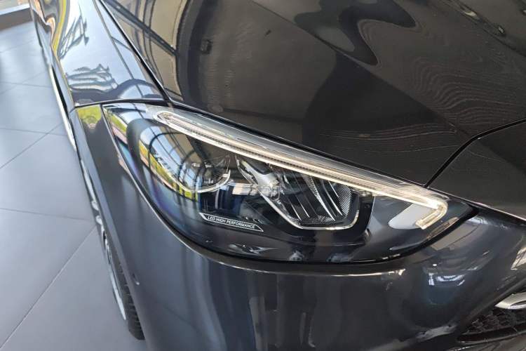 Used Mercedes-Benz C-Class 2023 Restyled C 260 L Sport Edition Exterior 3