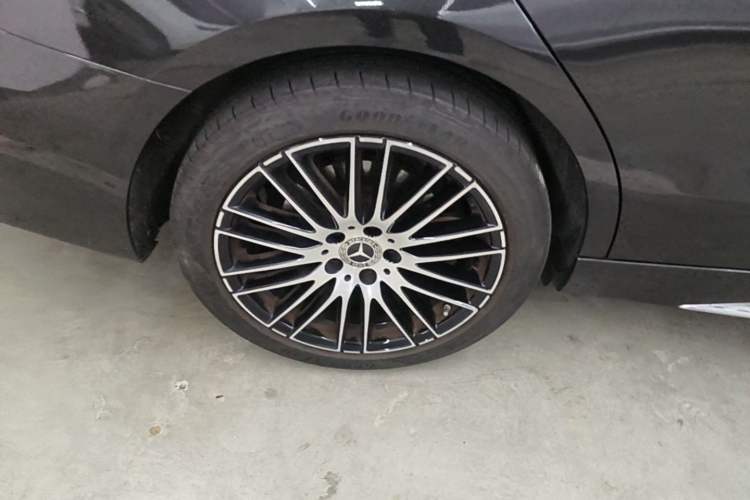 Used Mercedes-Benz C-Class 2023 Second Facelift C 260 L Sport Edition Exterior 5