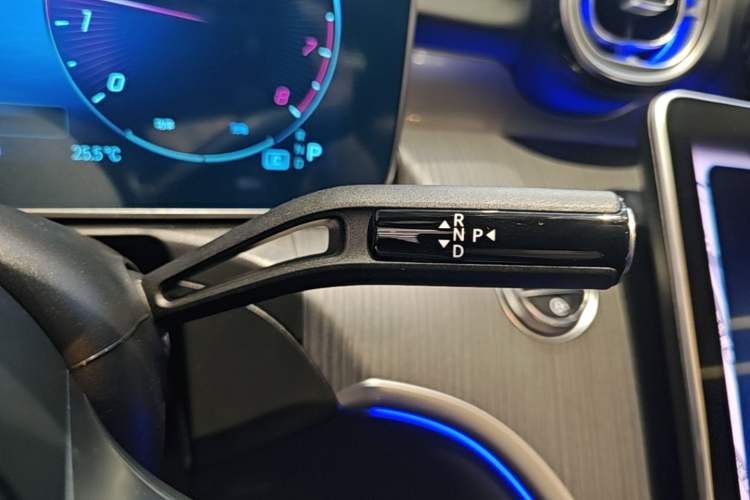 Used Mercedes-Benz C-Class 2023 Restyled C 260 L Sport Edition Gear Lever