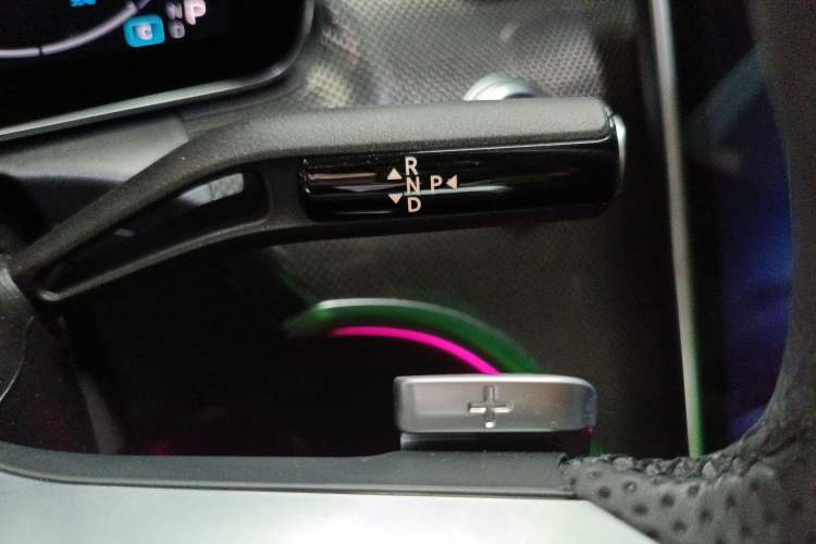 Used Mercedes-Benz C-Class 2023 Restyled C 260 L Sport Edition Gear Lever