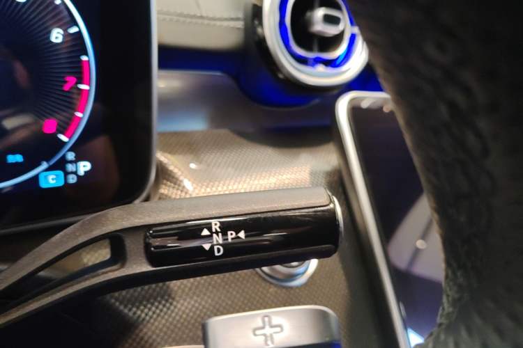 Used Mercedes-Benz C-Class 2023 Restyled C 260 L Sport Edition Gear Lever