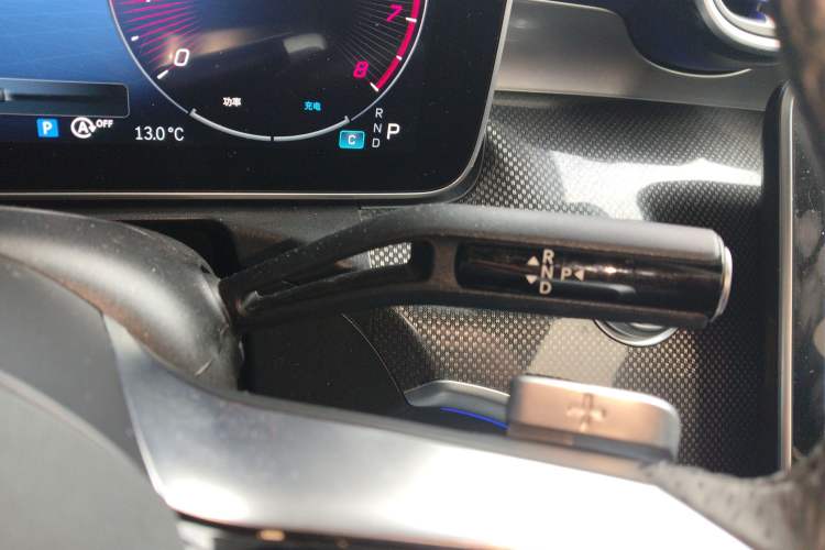 Used Mercedes-Benz C-Class 2023 C 260 L Sport Edition Gear Lever