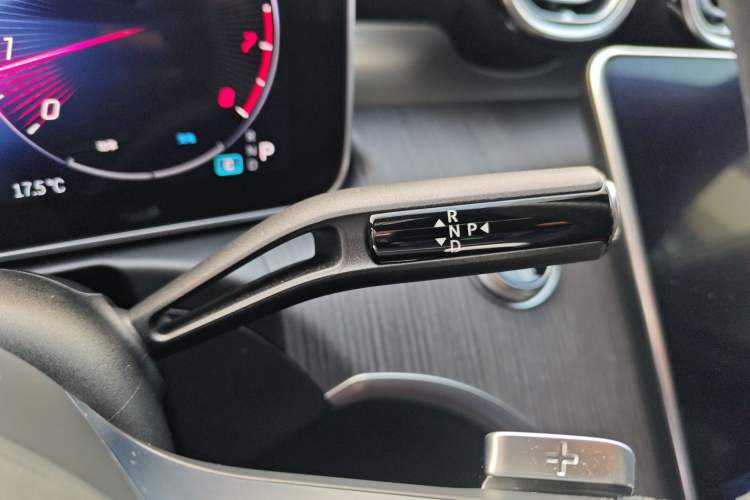Used Mercedes-Benz C-Class 2023 C 260 L Bright Night Sports Edition Gear Lever