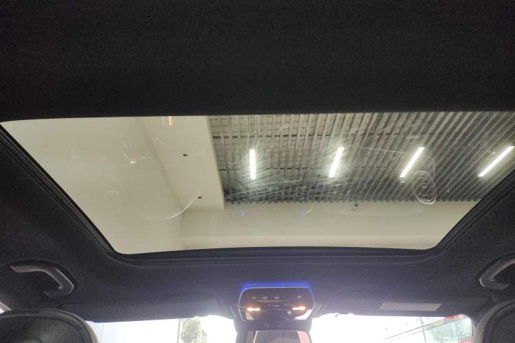 Used Mercedes-Benz C-Class 2023 Restyled C 260 L Sport Edition Headliner