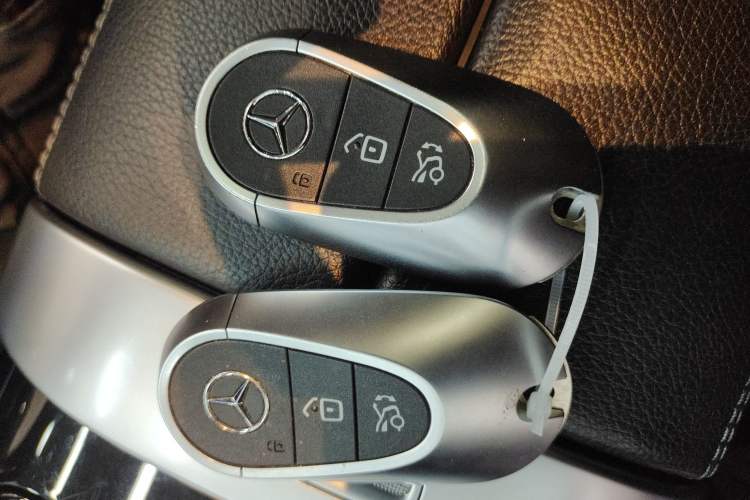 Used Mercedes-Benz C-Class 2023 Restyled C 260 L Sport Edition Interior 1