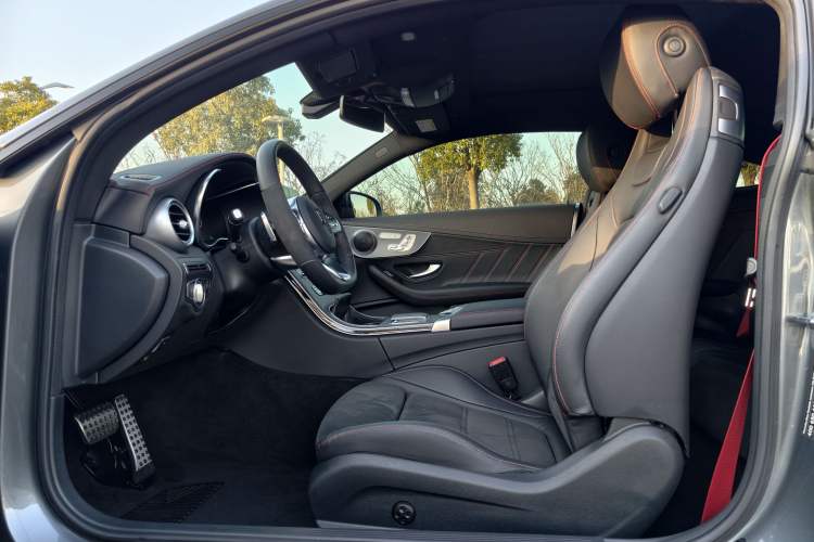 Used Mercedes-Benz C-Class 2023 C 260 Coupe Interior 1