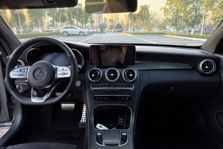 Used Mercedes-Benz C-Class 2023 C 260 Coupe Interior 2