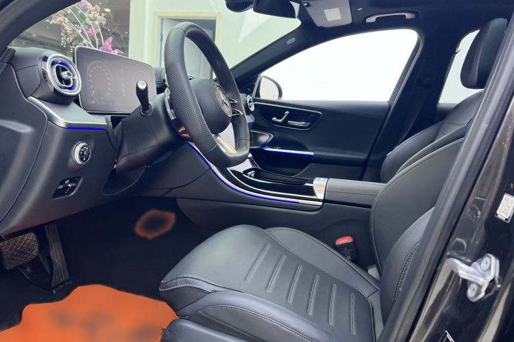 Used Mercedes-Benz C-Class 2023 C 260 L Bright Night Sports Edition Interior 4