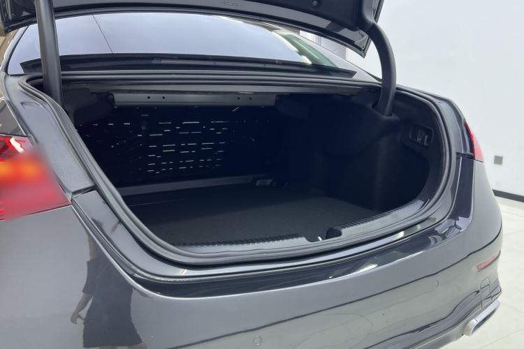 Used Mercedes-Benz C-Class 2023 C 260 L Bright Night Sports Edition Interior 7
