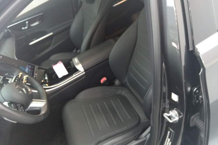 Used Mercedes-Benz C-Class 2023 Revised C 200 L Sport Edition Left Front Seat