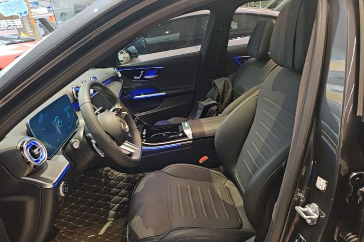 Used Mercedes-Benz C-Class 2023 Restyled C 260 L Sport Edition Left Front Seat
