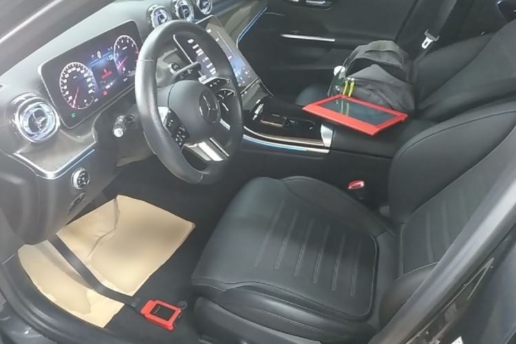 Used Mercedes-Benz C-Class 2023 Revised C 200 L Sport Edition Left Front Seat