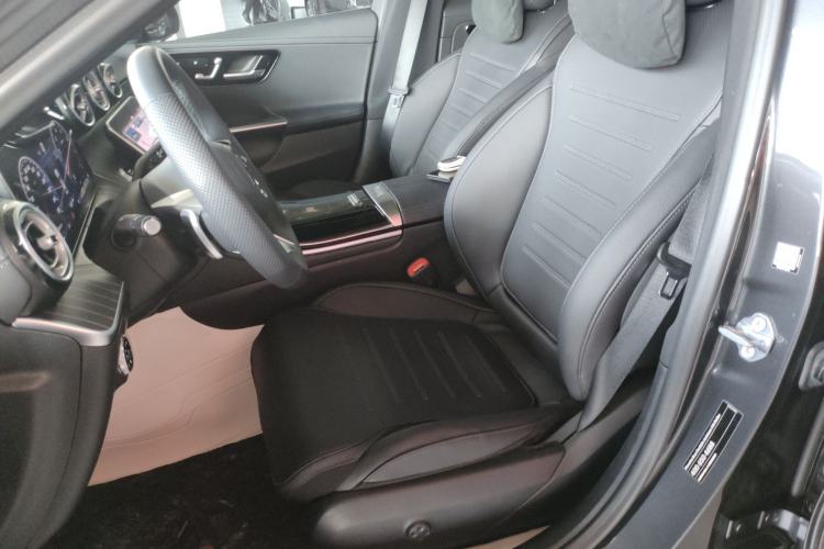 Used Mercedes-Benz C-Class 2023 Restyled C 260 L Night Edition Sports Version Left Front Seat
