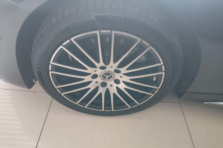 Used Mercedes-Benz C-Class 2023 C 260 L Sport Edition Left Front Wheel Hub