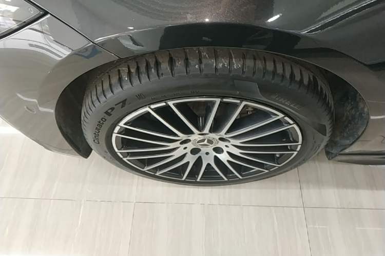 Used Mercedes-Benz C-Class 2023 Revised C 200 L Sport Edition Left Front Wheel Hub