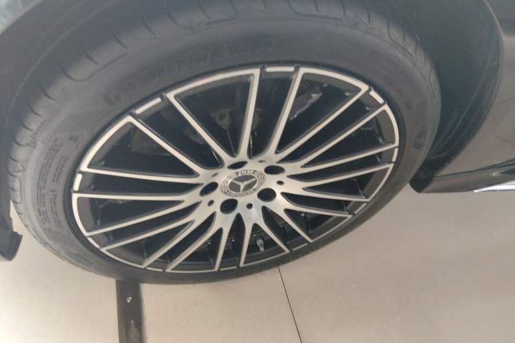 Used Mercedes-Benz C-Class 2023 C 260 L Sport Edition Left Front Wheel Hub