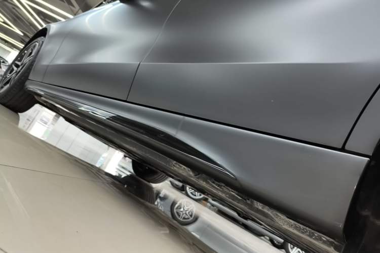 Used Mercedes-Benz C-Class 2023 Restyled C 260 L Night Edition Sports Version Left Side Sill