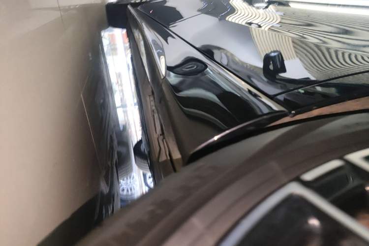 Used Mercedes-Benz C-Class 2023 C 260 L Sport Edition Left Side Sill