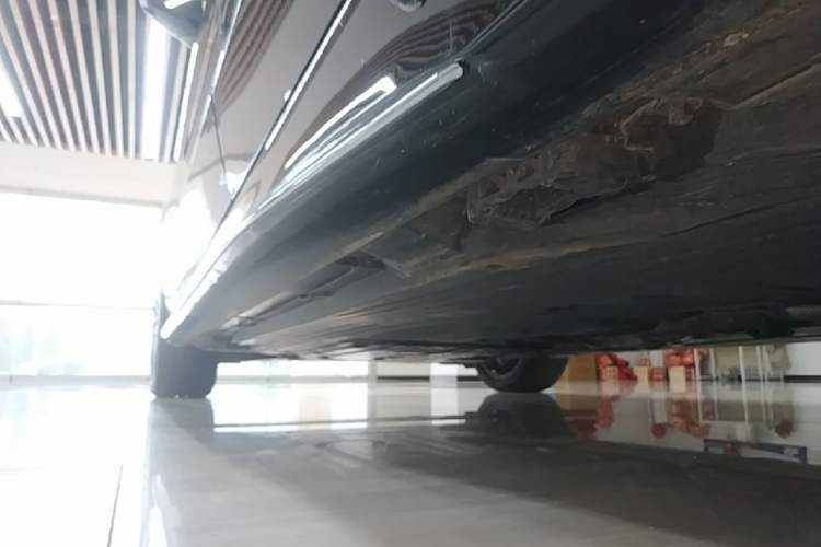Used Mercedes-Benz C-Class 2023 Revised C 200 L Sport Edition Left Side Sill