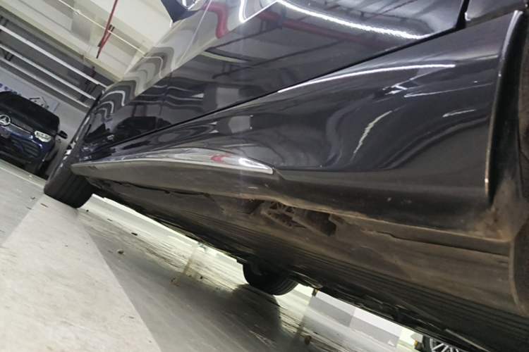 Used Mercedes-Benz C-Class 2023 Second Facelift C 260 L Sport Edition Left Side Sill