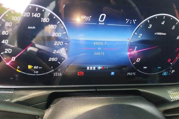 Used Mercedes-Benz C-Class 2023 Restyled C 260 L Night Edition Sports Version Odometer Close Up