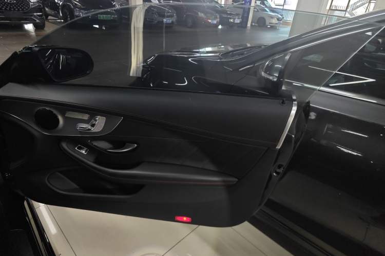 Used Mercedes-Benz C-Class 2023 C 260 Coupe Right Front Door Interior