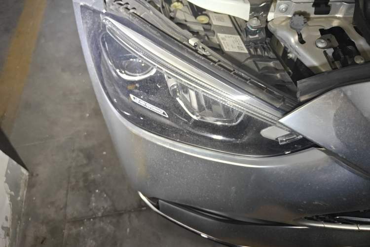 Used Mercedes-Benz C-Class 2023 C 260 L Bright Night Sports Edition Right Front Headlight