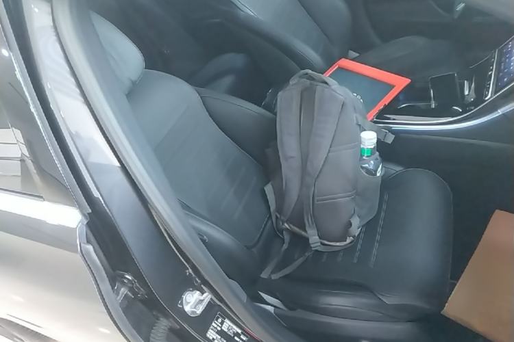 Used Mercedes-Benz C-Class 2023 Revised C 200 L Sport Edition Right Front Seat
