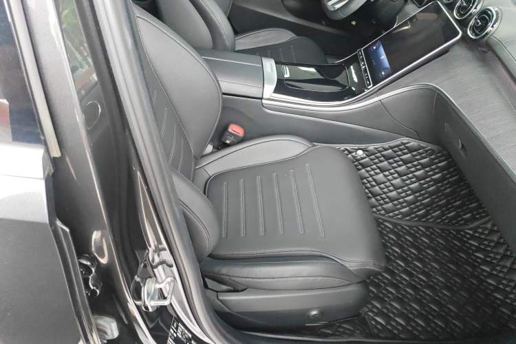 Used Mercedes-Benz C-Class 2023 C 200 L Sport Edition Right Front Seat