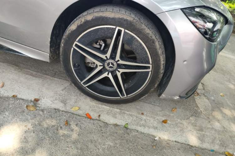 Used Mercedes-Benz C-Class 2023 Restyled C 260 L Night Edition Sports Version Right Front Wheel Hub