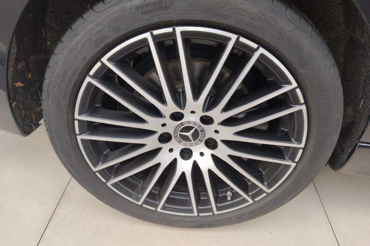 Used Mercedes-Benz C-Class 2023 C 260 L Sport Edition Right Rear Wheel Hub
