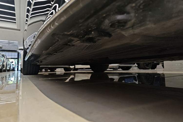 Used Mercedes-Benz C-Class 2023 Restyled C 260 L Sport Edition Right Side Sill