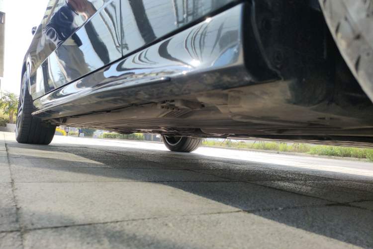 Used Mercedes-Benz C-Class 2023 Restyled C 260 L Night Edition Sports Version Right Side Sill